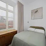 Apartment Heart Of The Old Town Royal By Renters Warsaw
