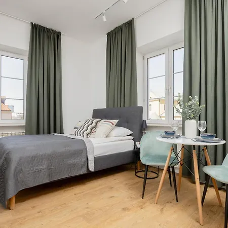 Heart Of The Old Town Royal By Renters Appartement