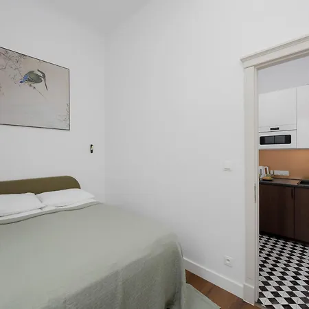 Heart Of The Old Town Royal By Renters Appartement