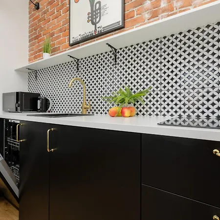 Heart Of The Old Town Royal By Renters Apartament *