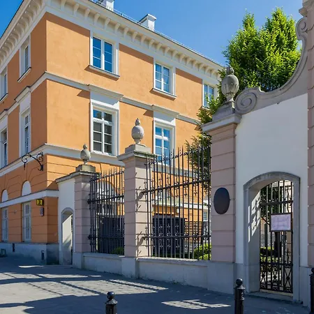 Apartament Heart Of The Old Town Royal By Renters *