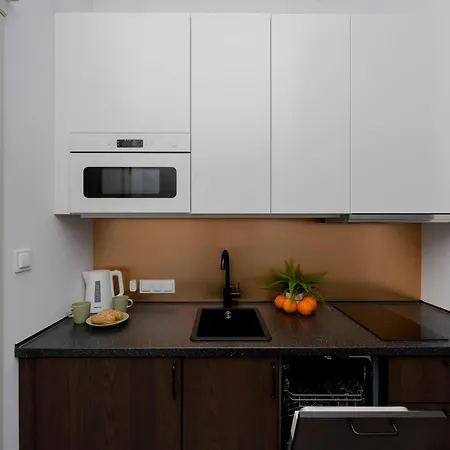 Heart Of The Old Town Royal By Renters Apartament